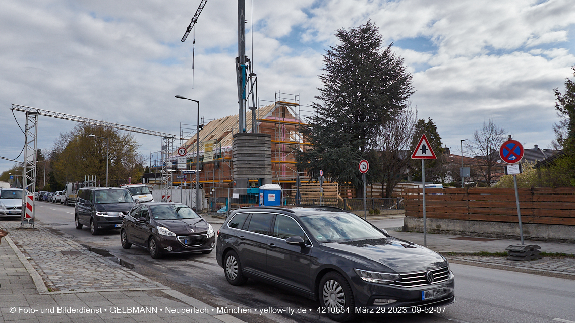 31.03.2023 - Baustelle zu einem Mehrfamilienhaus in der Niederalmstraße 16